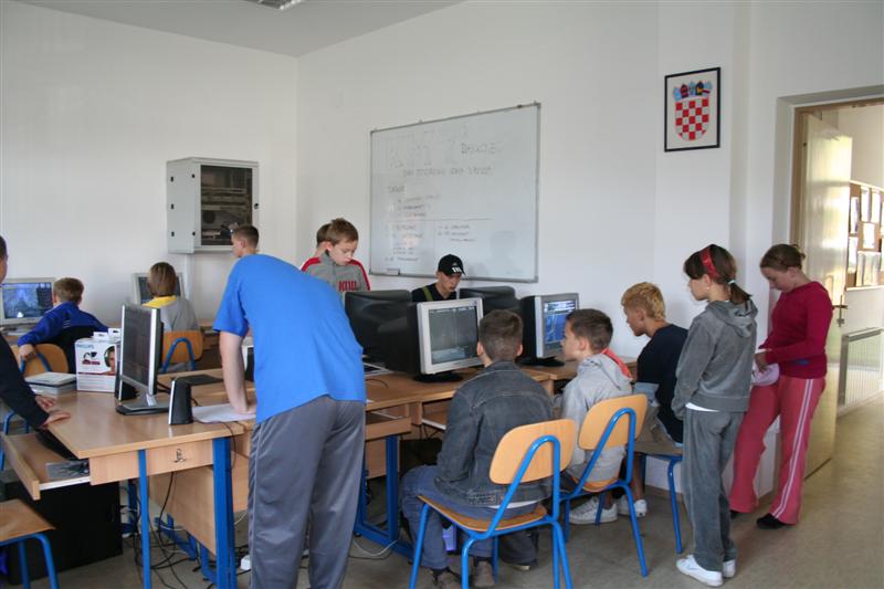 DanOtvorenihVrata 09 001 Medium DanOtvorenihVrata 09 001 Medium